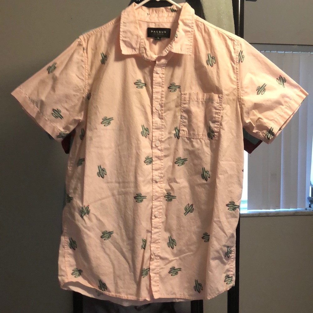 PacSun Men’s Medium Cactus Cream Button Down Shirt